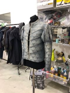 Wiedźmin - zdjęcia kostiumów od kulis