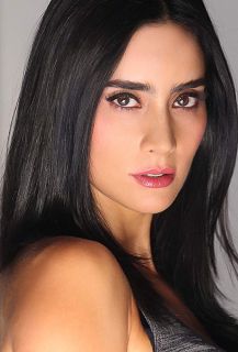 Paola Nuñez - zdjęcia