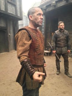 Wiedźmin - zdjęcia kostiumów od kulis