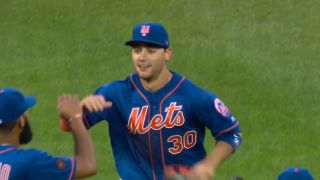 38. (ex aequo) New York Mets (baseball; wartość - 2,3 mld USD; zysk operacyjny - 30 mln USD) 