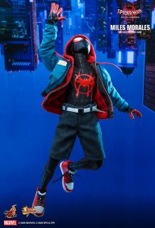 Spider-Man Uniwersum - Miles Morales (figurka Hot Toys)