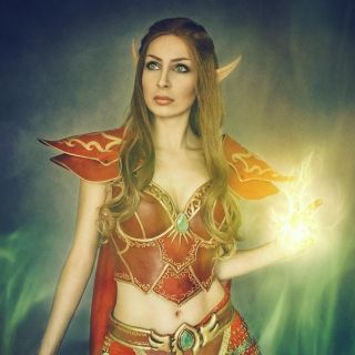 Lana-Lara jako Krwawa Elfka