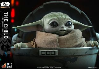 Baby Yoda od Hot Toys