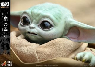 Baby Yoda od Hot Toys