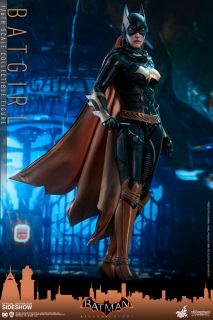 Batman: Arkham Knight - figurka Batgirl od Hot Toys