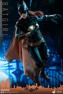 Batman: Arkham Knight - figurka Batgirl od Hot Toys