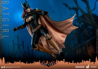 Batman: Arkham Knight - figurka Batgirl od Hot Toys