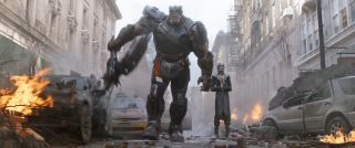 39. Cull Obsidian - Pod względem siły fizycznej najpotężniejsze z Dzieci Thanosa. Posiada nadludzką siłę, wytrzymałość, a także czynnik samoleczniczy. Zaprawiony w bojach, ekspert w posługiwaniu się młotem.