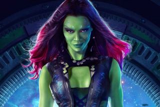 50. Gamora - Wyszkolona zabójczyni, mistrzyni sztuk walki, do perfekcji opanowała posługiwanie się różnymi rodzajami broni.