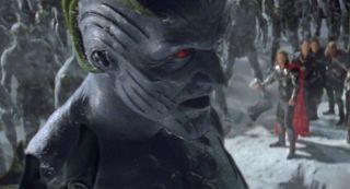 27. Laufey - Król Lodowych Gigantów, biologiczny ojciec Lokiego. Posiada nadludzką siłę i wytrzymałość, potrafi również manipulować lodem i wchłaniać chłód, co niewyobrażalnie zwiększa jego moce.