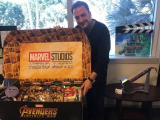 5. Louis D'Esposito - współprzewodniczący Marvel Studios, producent wykonawczy wszystkich filmów wchodzących w skład MCU.