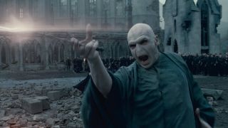 4. Lord Voldemort ("Harry Potter i Insygnia Śmierci: Część II"; RT - 96%); Google - 26000; Wikipedia - 125686; ogólny wynik - 49,96.
