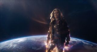 Kapitan Marvel zdjęcie z wersji IMAX