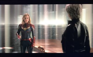 Kapitan Marvel zdjęcie z wersji IMAX