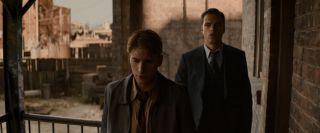 5. Kapitan Ameryka: Zimowy żołnierz - scena retrospekcji (1:32:28 - 1:33:17)