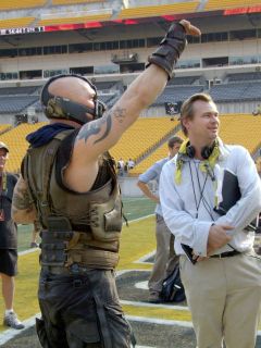 Mroczny Rycerz powstaje