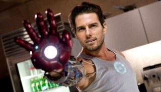 Tom Cruise (jak również Nicolas Cage, Clive Owen i Timothy Olyphant) był kandydatem do roli Iron Mana w MCU. Ostatecznie o braku angażu dla niego zadecydowali producenci – tym ostatnim nie podobał się choćby fakt, że Cruise naciskał, by jego twarz była jak najczęściej pokazywana na ekranie, nawet w scenach, w których heros miał założoną przyłbicę.  