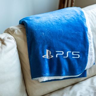 PlayStation 5 - ubrania i gadżety