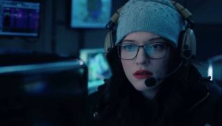 Wraca również inna postać znana z MCU, Darcy Lewis, którą w filmie „Thor” pokazano jako współpracowniczkę Jane Foster. Trzeba ją uznać za jeden z najinteligentniejszych umysłów na naszej planecie – nie dość, że pomagała w pracy nagrodzonej później Noblem Foster, to jeszcze wspólne doświadczenia z bogiem burzy i piorunów w wielkim stopniu zwiększyły jej wiedzę o działaniu wszechświata. 