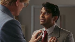 W wątku załamania Norma niezwykle istotne jest to, że wspomniano o nim w poprzednim odcinku na karcie informacyjnej S.W.O.R.D. – nie jest jasne, dlaczego pokazano ten fakt dopiero tydzień później. 