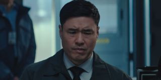 Agent Woo wzywa na pomoc tajemniczego „Cliffa”. Nie jest jasne, o którą postać w tym przypadku chodzi; jedyną postać o tym imieniu, którą można powiązać z komiksowym S.H.I.E.L.D., jest Cliff Randall, jednak pojawił się on wyłącznie w jednej historii.