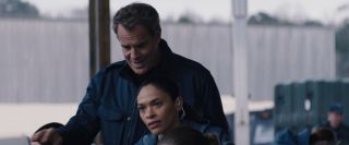 Z napisów odcinka wiemy, że kobietą, która pomagała Haywardowi śledzić Visiona, była agentka Rodriguez. Fani spekulują, czy nie chodzi w tym przypadku o nową wersję znanej z „Agentów T.A.R.C.Z.Y.” Yo-Yo Rodriguez (panuje bowiem przekonanie, że po „WandaVision” trudno nadal uznawać „Agentów T.A.R.C.Z.Y.” za część kanonu MCU).