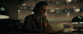 Warto zauważyć, że TVA, wbrew twierdzeniom Lokiego, wcale nie pochodzi z przyszłości – istnieje ona w miejscu uniwersum, w którym czas nie upływa (podobna strefa znajduje się również w komiksach). 