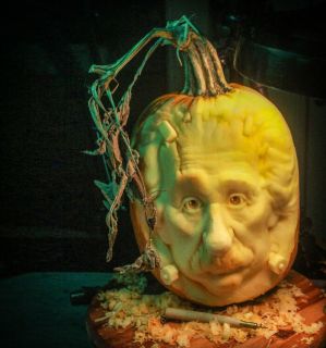 Popkulturowe rzeźby z warzyw i owoców