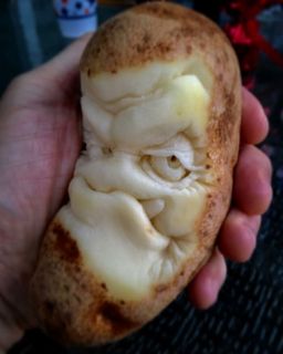 Popkulturowe rzeźby z warzyw i owoców