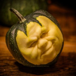 Popkulturowe rzeźby z warzyw i owoców