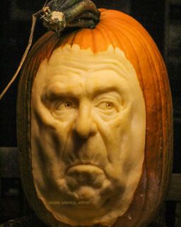 Popkulturowe rzeźby z warzyw i owoców