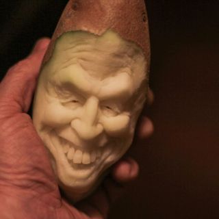 Popkulturowe rzeźby z warzyw i owoców