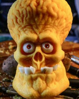 Popkulturowe rzeźby z warzyw i owoców