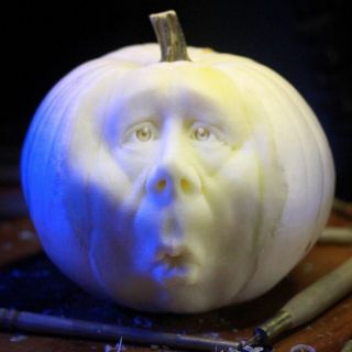 Popkulturowe rzeźby z warzyw i owoców