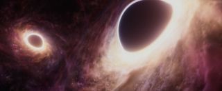 Jedno ze zdań pochodzi z wykładu kontrowersyjnego filozofa Alana Wattsa, który twierdził, że czas jest tylko odgórnie narzuconą koncepcją warunkującą nasze życie w społeczeństwie. Zdaniem Wattsa nie ma czegoś takiego jak „przyczynowość” zdarzeń – cały czas, w tym przeszłość i przyszłość, istnieje wyłącznie „tu i teraz”.