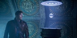 Gdy Mobius i B-15 próbują odnaleźć Lokiego i Sylvie, na urządzeniu pomiarowym widzimy, że przeczesują oni m.in. rzeczywistość planety Morag. Tę lokację widzieliśmy już w MCU w filmie „Strażnicy Galaktyki” (taniec Star-Lorda); z kolei w serii komiksowej „Anihilacja” Morag-IV odegrał istotną rolę podobnie jak Lamentis, który zobaczyliśmy w poprzednim odcinku. 