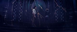 Pęknięcia w cytadeli wydają się być połączone złotem. Japończycy wymyślili technikę naprawy potłuczonych wyrobów ceramicznych określaną jako kintsugi – elementy są łączone przy pomocy laku i sproszkowanych metali szlachetnych, w tym złota, srebra i platyny.