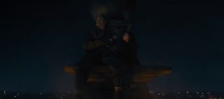 Taika Waititi w filmie zarówno podkłada głos Starro, jak i wciela się w rolę ojca Ratcatcher 2 (prawdziwego Ratcatchera) w scenie, w której wraz z córką rozmawia o szczurach.