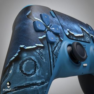 God of War: Ragnarok DualSense by Pope