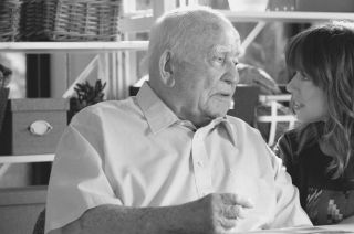 Ed Asner (1929-2021) – aktor znany z ról starszego pana z animacji Odlot i legendarny Lou Grant zmarł 29 sierpnia 2021 roku.