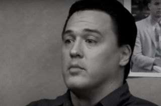 Mark York (1965-2021) – największą popularność przyniosła mu rola w serialu The Office. Działał również na rzecz niepełnosprawnych. Zmarł 19 maja 2021 roku.