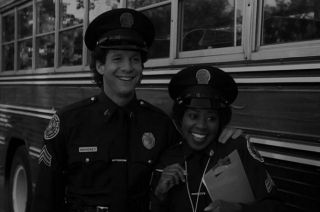 Marion Ramsey (1947-2021) – aktorka znana z Akademii Policyjnej zmarła 7 stycznia 2021 roku.