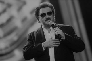 Krzysztof Krawczyk (1946-2021) – polski wokalista zmarł 5 kwietnia 2021 roku.