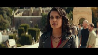 Tak prezentuje się filmowa Chloe Frazer, kolejna postać znana z gier. Wciela się w nią Sophia Ali.