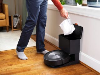 iRobot Roomba j7+