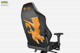 SecretLab Titan Evo 2022 - Charizard