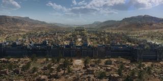 Eternals pozostawali na terenach starożytnej Mezopotamii aż do XVI wieku – fakt ten wiąże się ze słowami filmowej Sprite, która zdradziła, że Babilon był tym ziemskim miastem, który dawał Przedwiecznym namiastkę domu. Oznaczałoby to, że kosmiczni bohaterowie operowali w tym rejonie przez ok. 5 tysięcy lat, a jego podbicie przez Arabów dało Przedwiecznym doskonały kamuflaż i szansę na życie w ukryciu przed światem. 