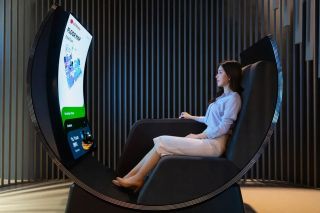 LG Media Chair - projekt koncepcyjny fotela multimedialnego ze zintegrowanym systemem audiowizualnym