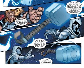 Spector sam w sobie nie posiada żadnych nadnaturalnych zdolności, jednak jako Moon Knight dysponuje m.in. nadludzką siłą, szybkością, wytrzymałością, a jego potęga zmienia się w zależności od faz Księżyca (największa jest więc w czasie pełni). Co ciekawe, w najnowszych komiksach Moon Knight potrafi dowolnie przeobrażać moce starożytnych Avengers, m.in. Odyna czy Agamotto, jak również jest w stanie podnieść Mjolnir.
