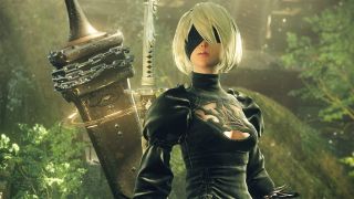 2B, NieR: Automata. Bojowy android stworzony do walki z robotami, które opanowały Ziemię. Początkowo zimna, pozbawiona emocji i skupiona wyłącznie na wykonaniu zadania, z czasem przechodzi przemianę i nawiązuje bliższą relację z towarzyszącym jej 9S.